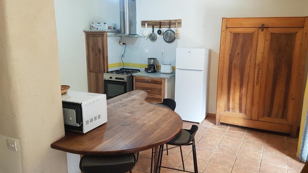 Maison Isolee Dans Les Vignes Et Les Bois Valady Kültér fotó