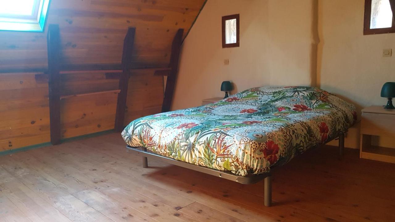 Maison Isolee Dans Les Vignes Et Les Bois Valady Kültér fotó