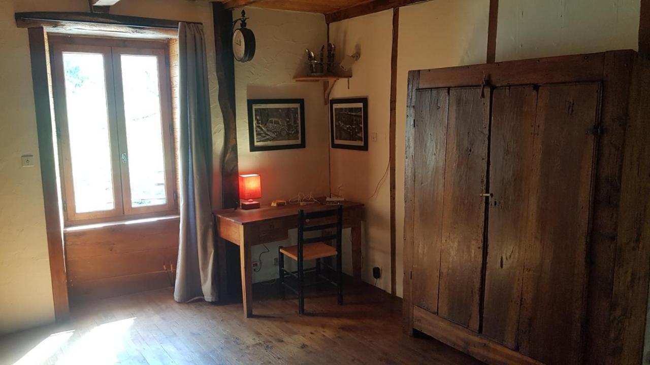 Maison Isolee Dans Les Vignes Et Les Bois Valady Kültér fotó